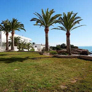 https://apartamento-en-primera-linea-en-alcanar-playa-4-5-personas.catalonia-hotels.com