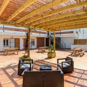 https://empuriabrava-apartament-no-5.topcostabravahotels.com